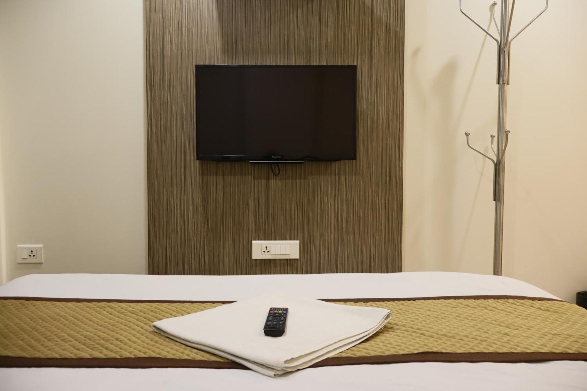Hotel Kabir Ahmedabad Exterior photo