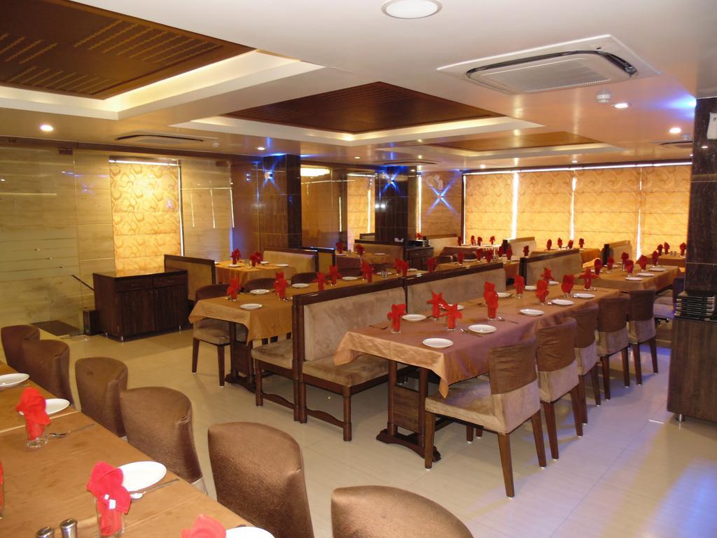 Hotel Kabir Ahmedabad Exterior photo